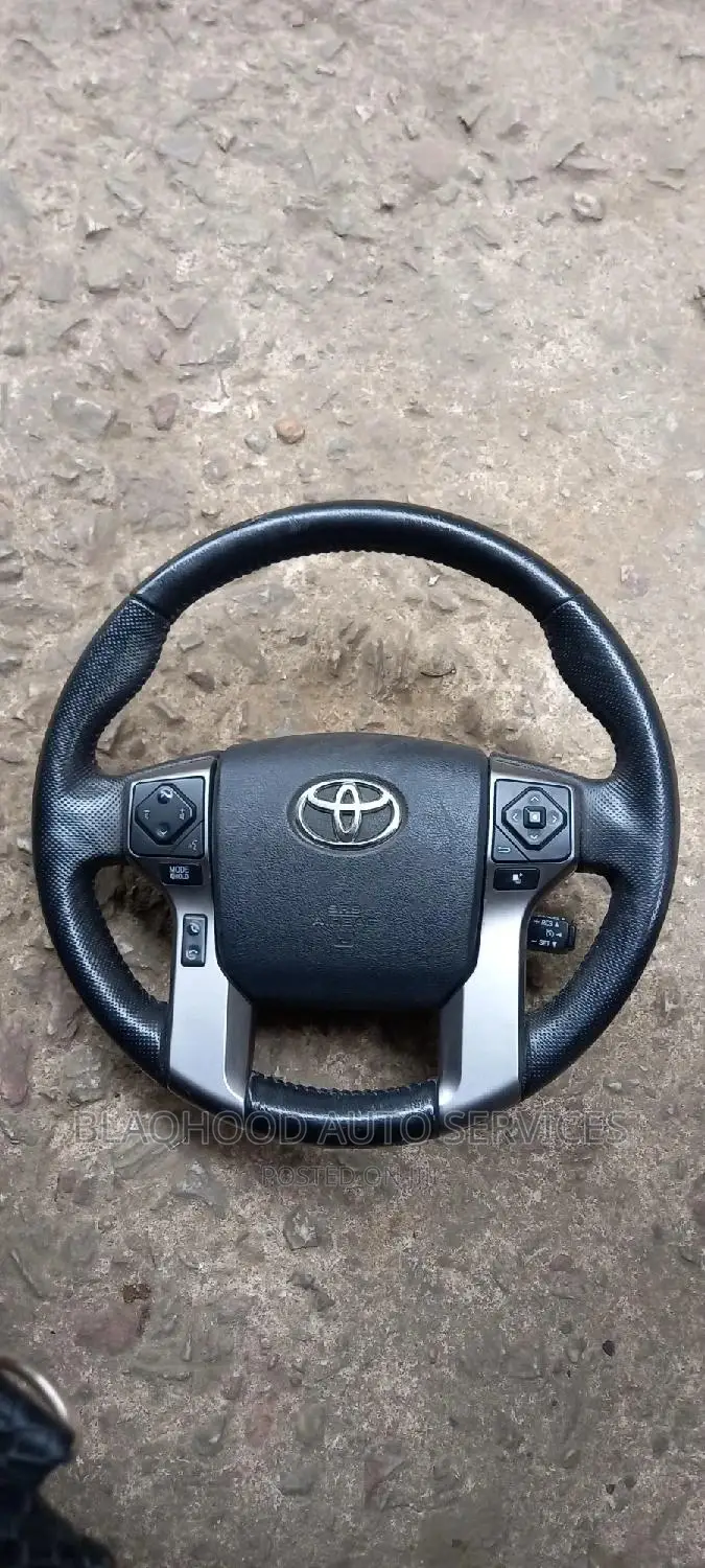 Toyota Tundra 2012-2020 STEERING WHEEL AIRBAG Available