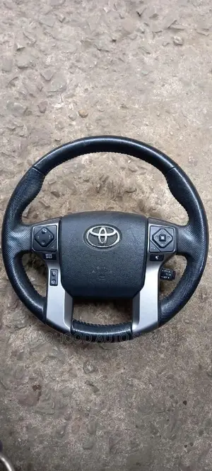 Toyota Tundra 2012-2020 STEERING WHEEL AIRBAG Available