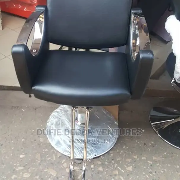Executive Salon Chair