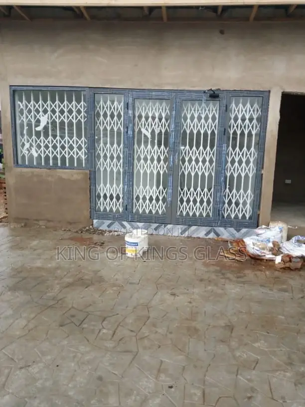 Hinge and Swing Doors