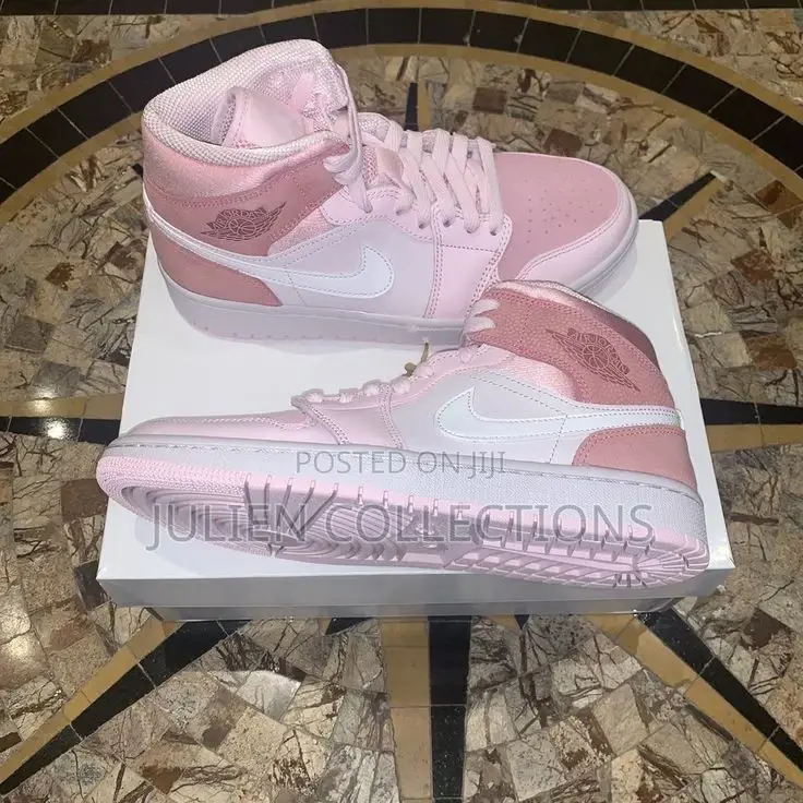Jordan 1 Retro Pink White