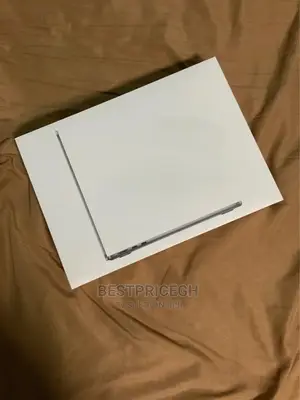 New Laptop Apple MacBook Air 2022 M2 8GB Apple M2 SSD 256GB
