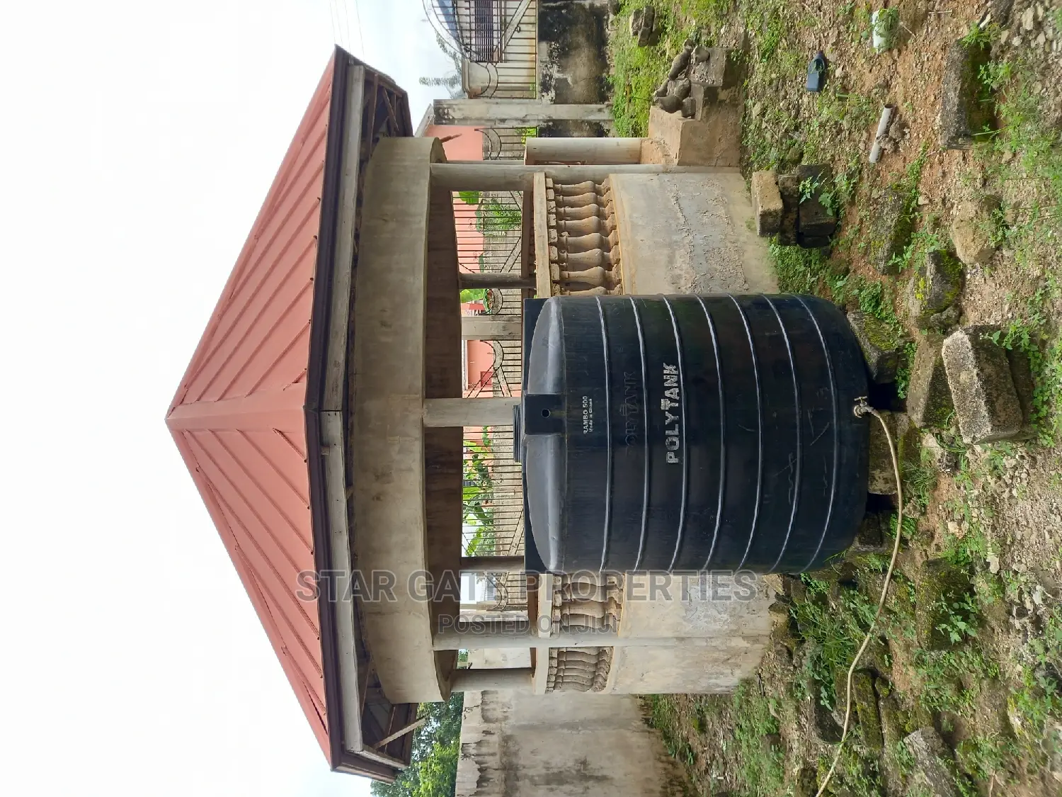 10bdrm House in Star Gate Properties, Ejisu-Juaben Municipal for sale