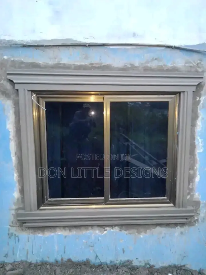 Widows, Pillar and Corner