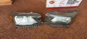 Honda CR-V 2012-2015 Front HEADLIGHT Pair in Stock