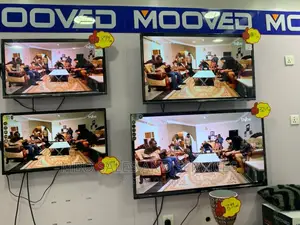 Mooved 32" Digital Satellite LED TV
