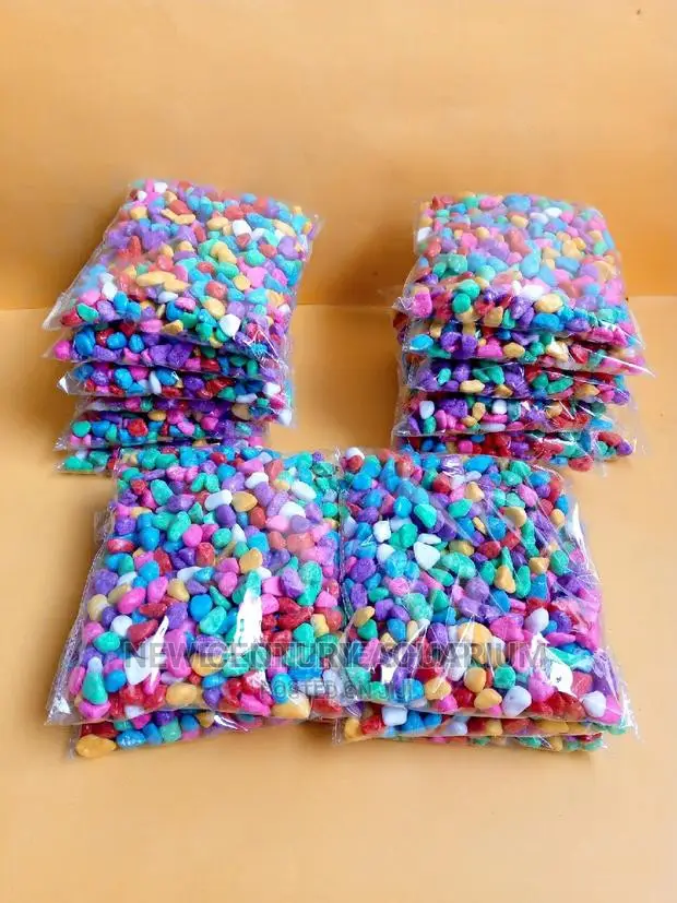 30 Cedis Colourful Gravels