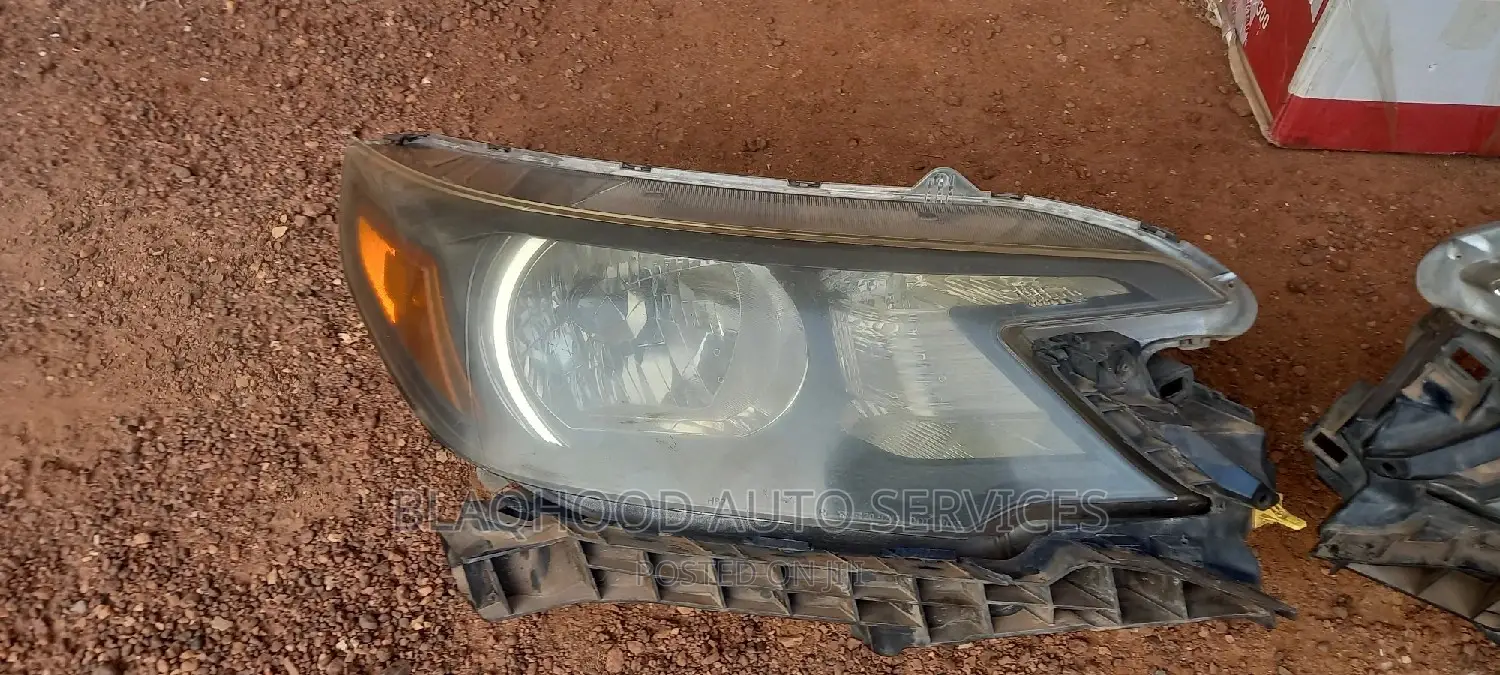 Honda CR-V 2012-2013 Home Used Front HEADLIGHT Pair for Sale