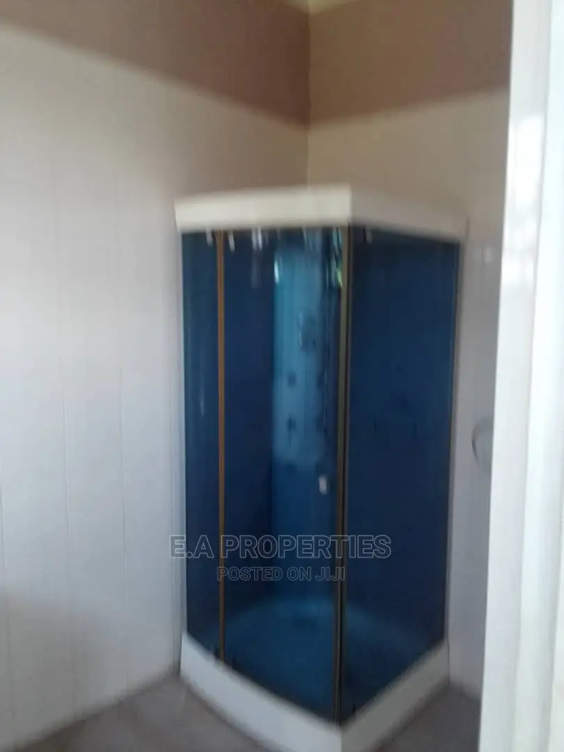 5bdrm House in E a Proprties, Frafraha for Sale
