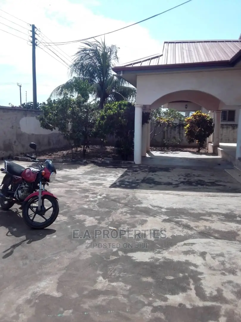 5bdrm House in E a Proprties, Frafraha for Sale