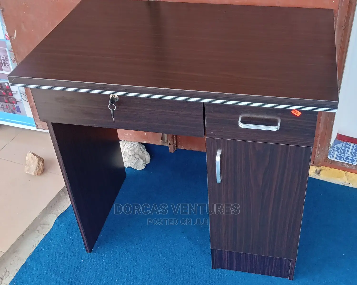 80×50×75cm Office Table for Sale