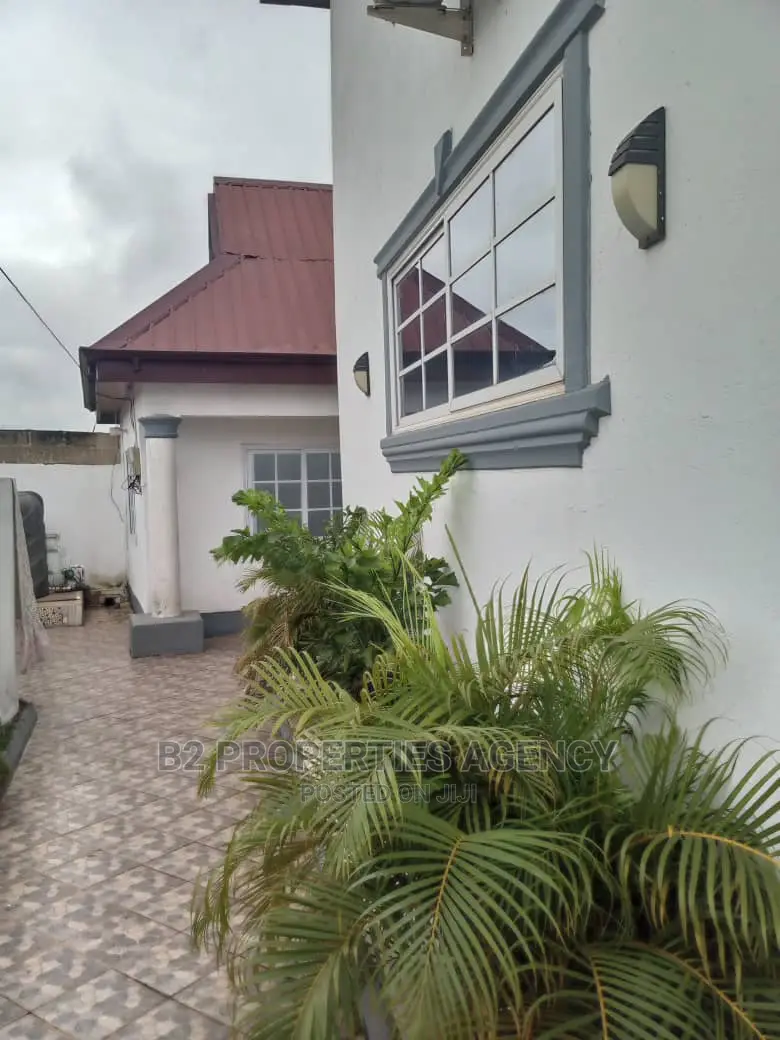 Furnished 5bdrm Mansion in B2 Properties Agency, Kumasi Metropolitan