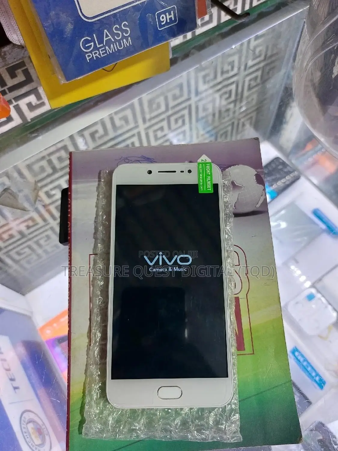 Vivo Y79 64 GB White