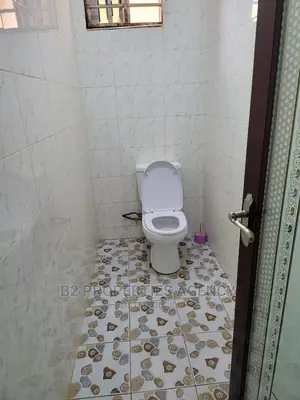 Furnished 5bdrm Mansion in B2 Properties Agency, Kumasi Metropolitan