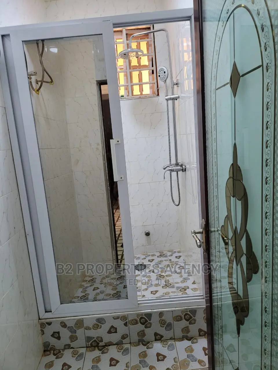 Furnished 5bdrm Mansion in B2 Properties Agency, Kumasi Metropolitan