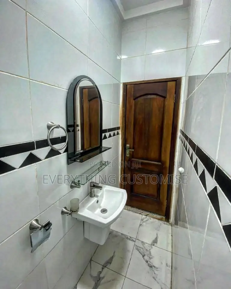 Furnished 2bdrm Apartment in Naa Lamiley Tower, Old Ashomang for rent