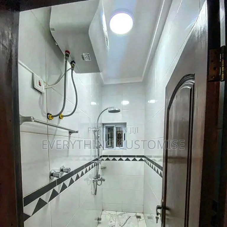 Furnished 2bdrm Apartment in Naa Lamiley Tower, Old Ashomang for rent