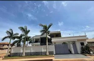 4bdrm Duplex in Priscilla Agent, East Legon for Sale