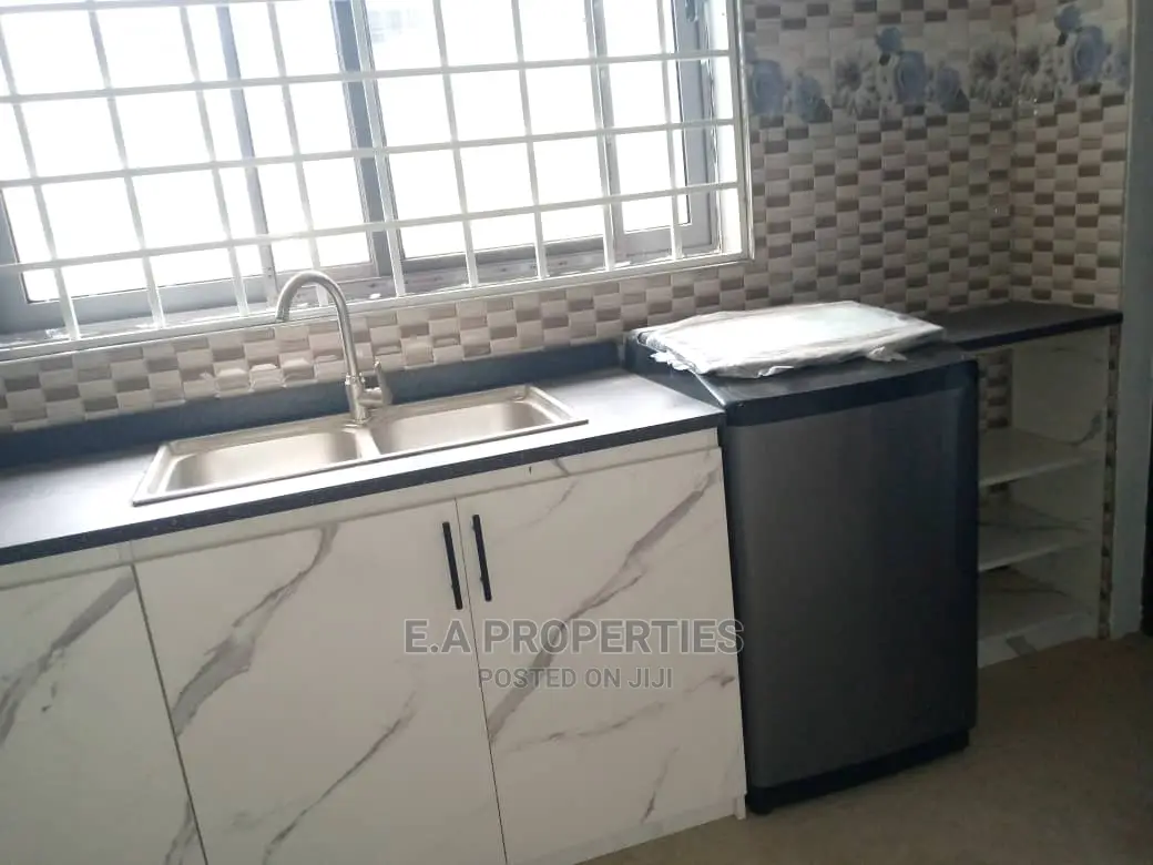 2bdrm Apartment in E a Properties, Frafraha for Rent