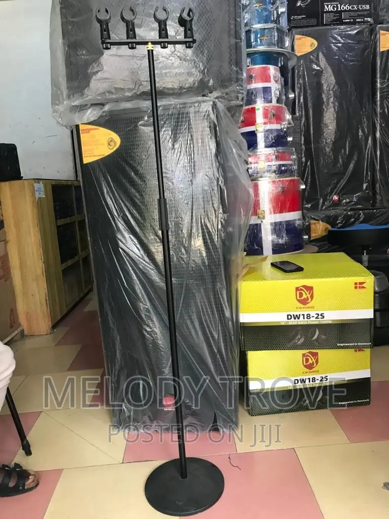 4-In-1 Microphone Stand