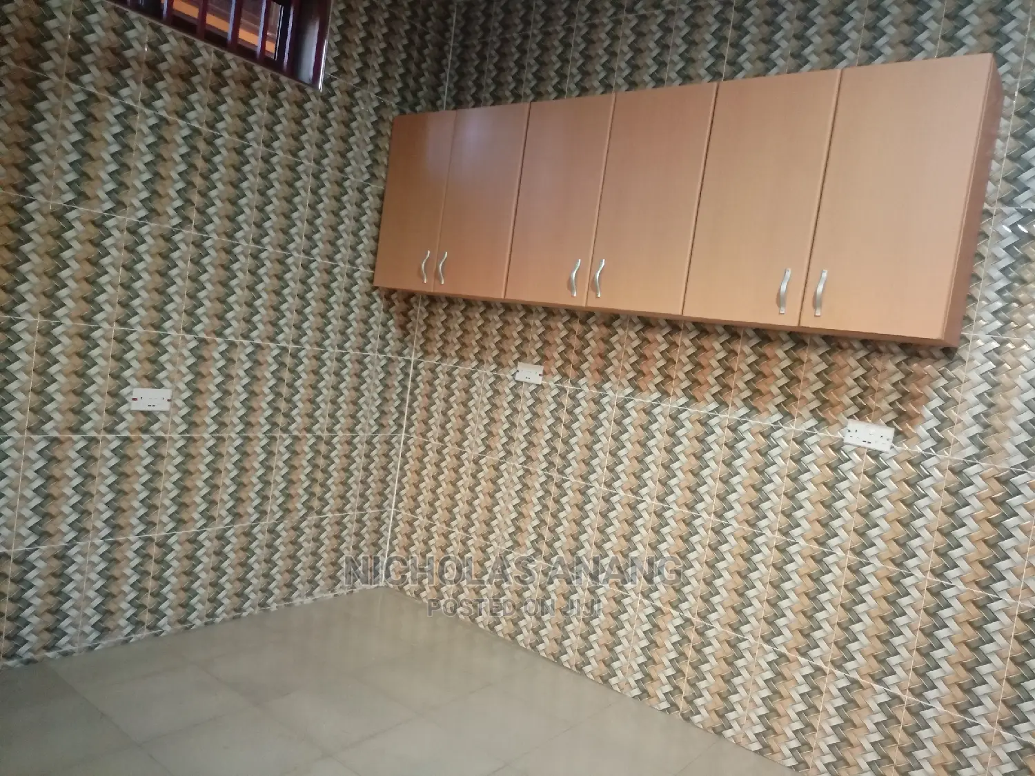 2bdrm Apartment in Dorns Properties, New Town for rent