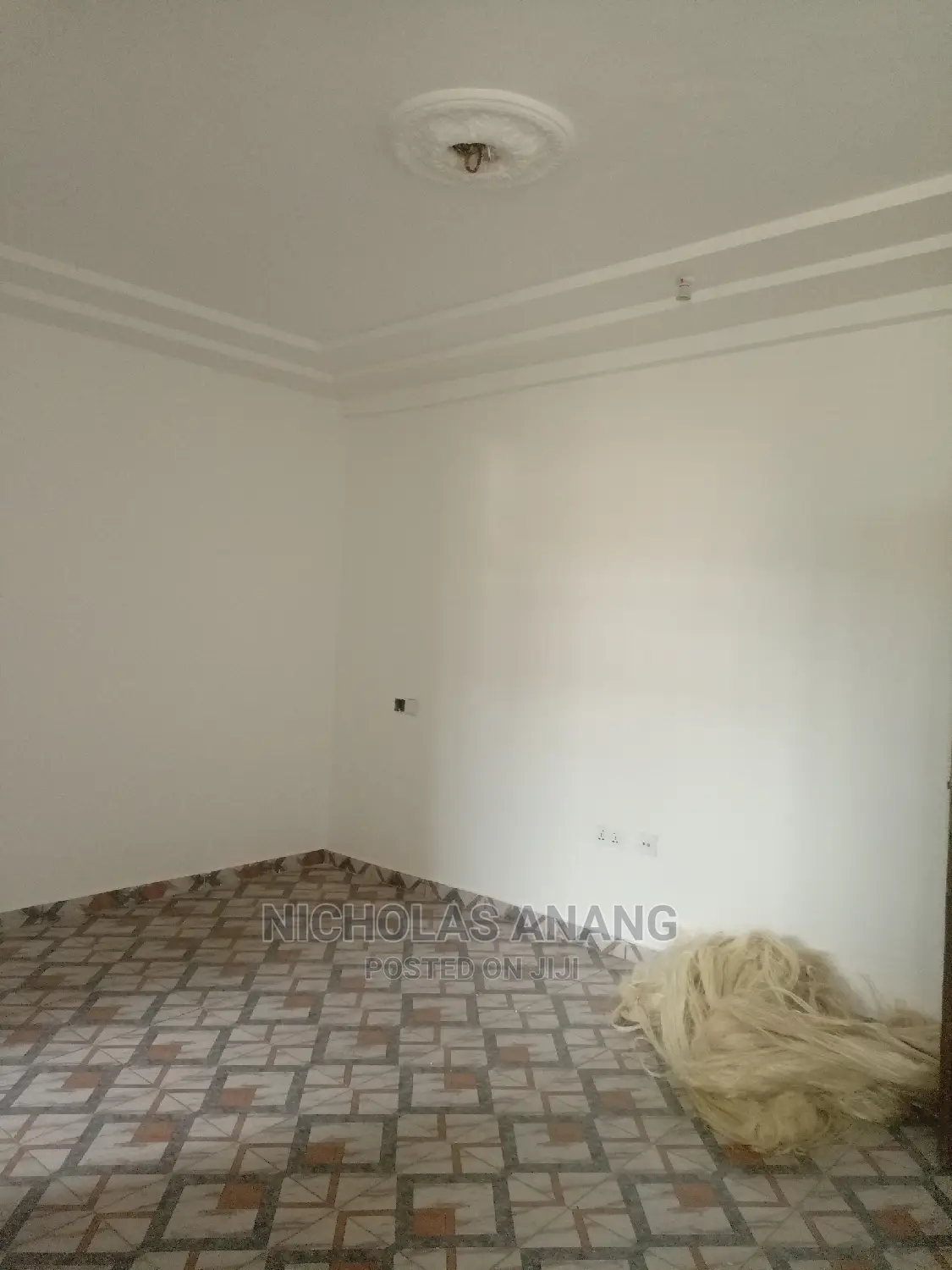 3bdrm Apartment in the Dorns Properties, New Town for Rent