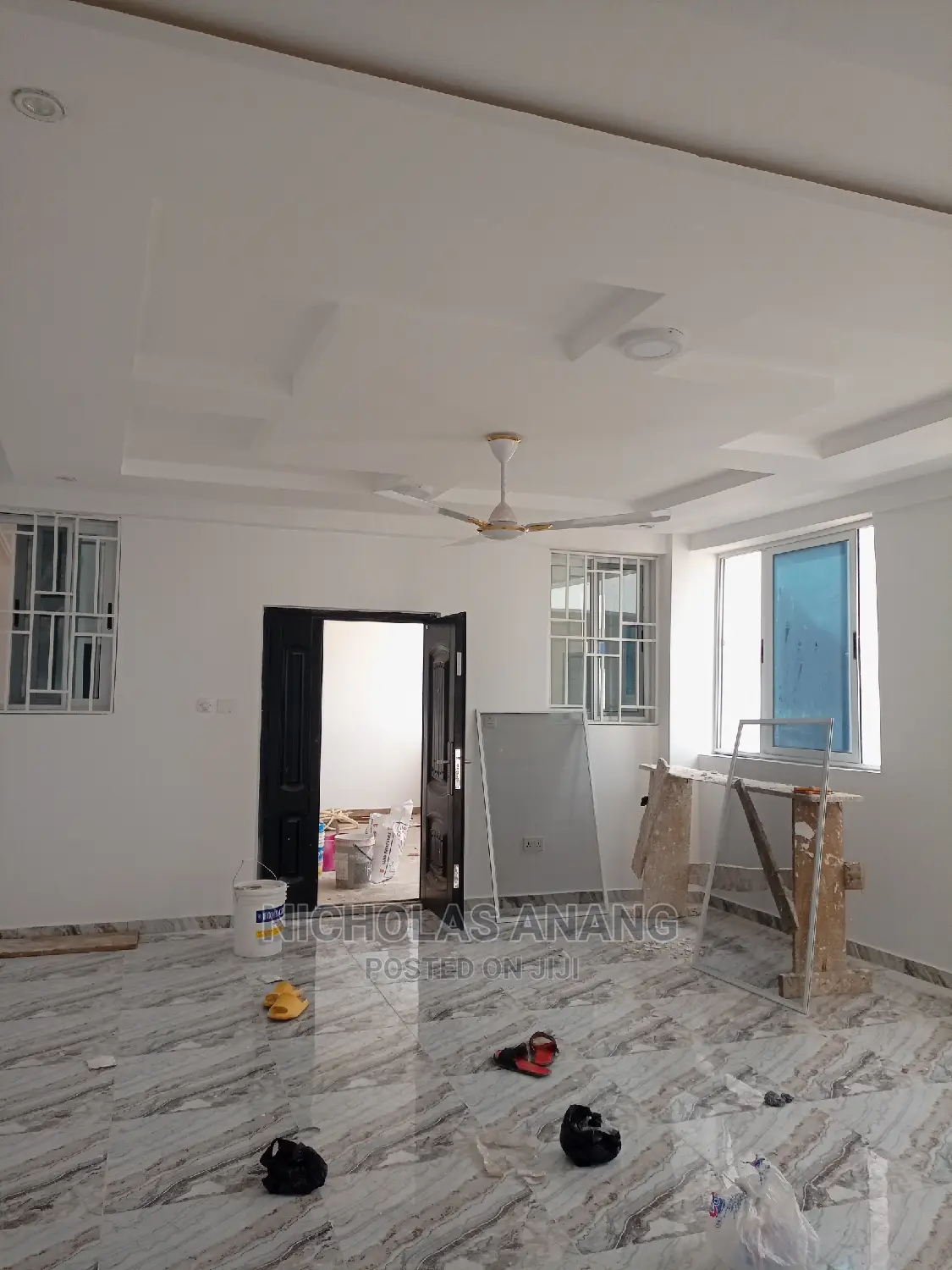 3bdrm Apartment in the Dorns Properties, New Town for Rent