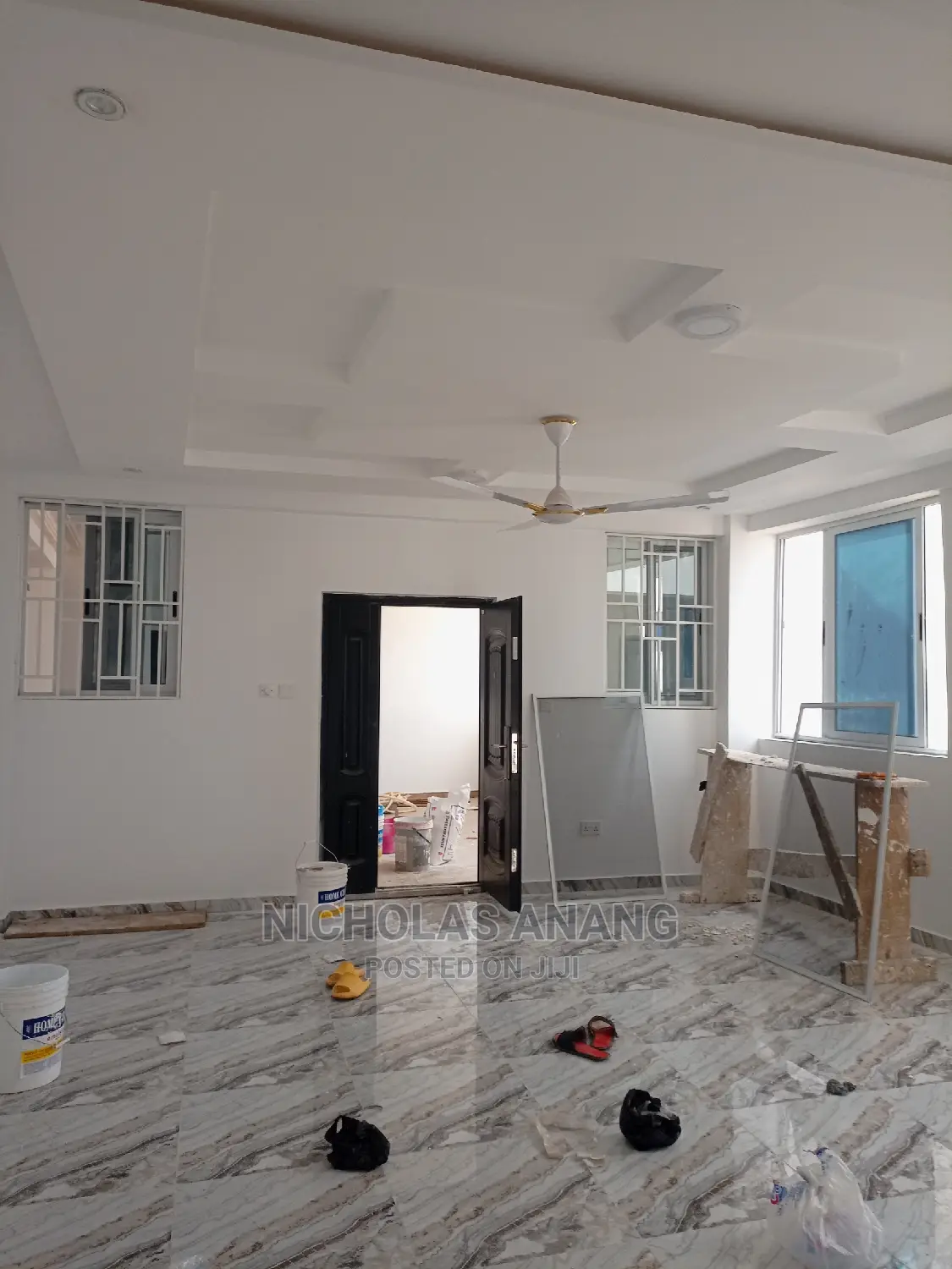 3bdrm Apartment in the Dorns Properties, New Town for Rent