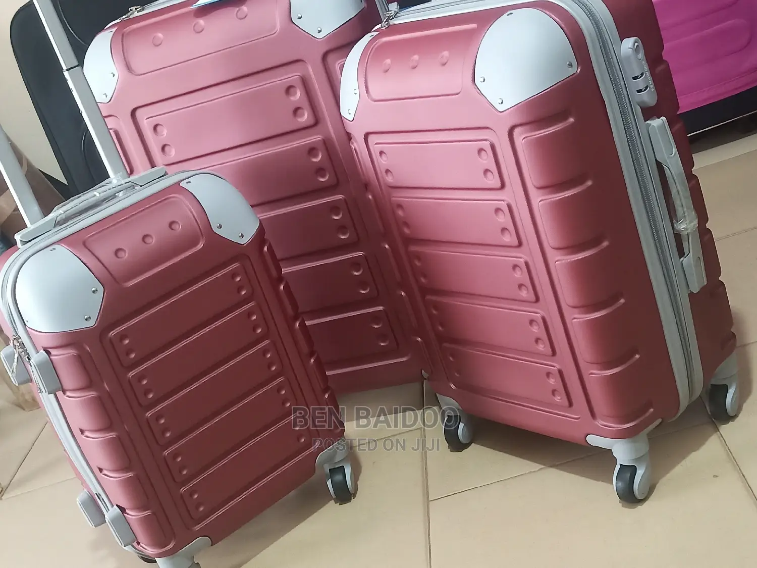 Plastic Travelling Bags Wholesale