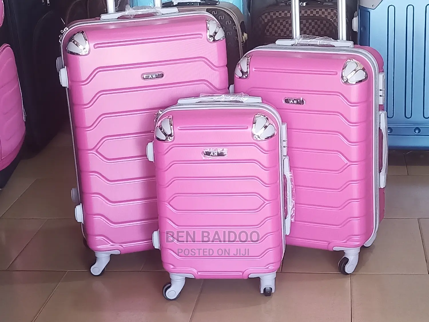 Plastic Travelling Bags Wholesale