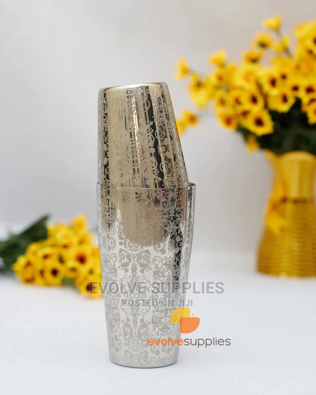 Flower Engraved Shaker