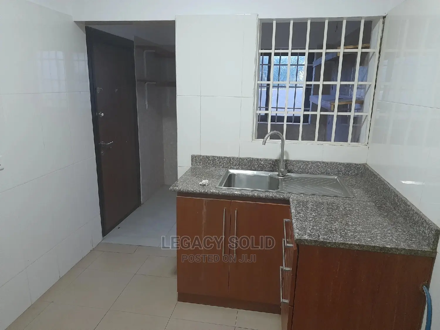 3bdrm Apartment in Legacy Solid Real for rent