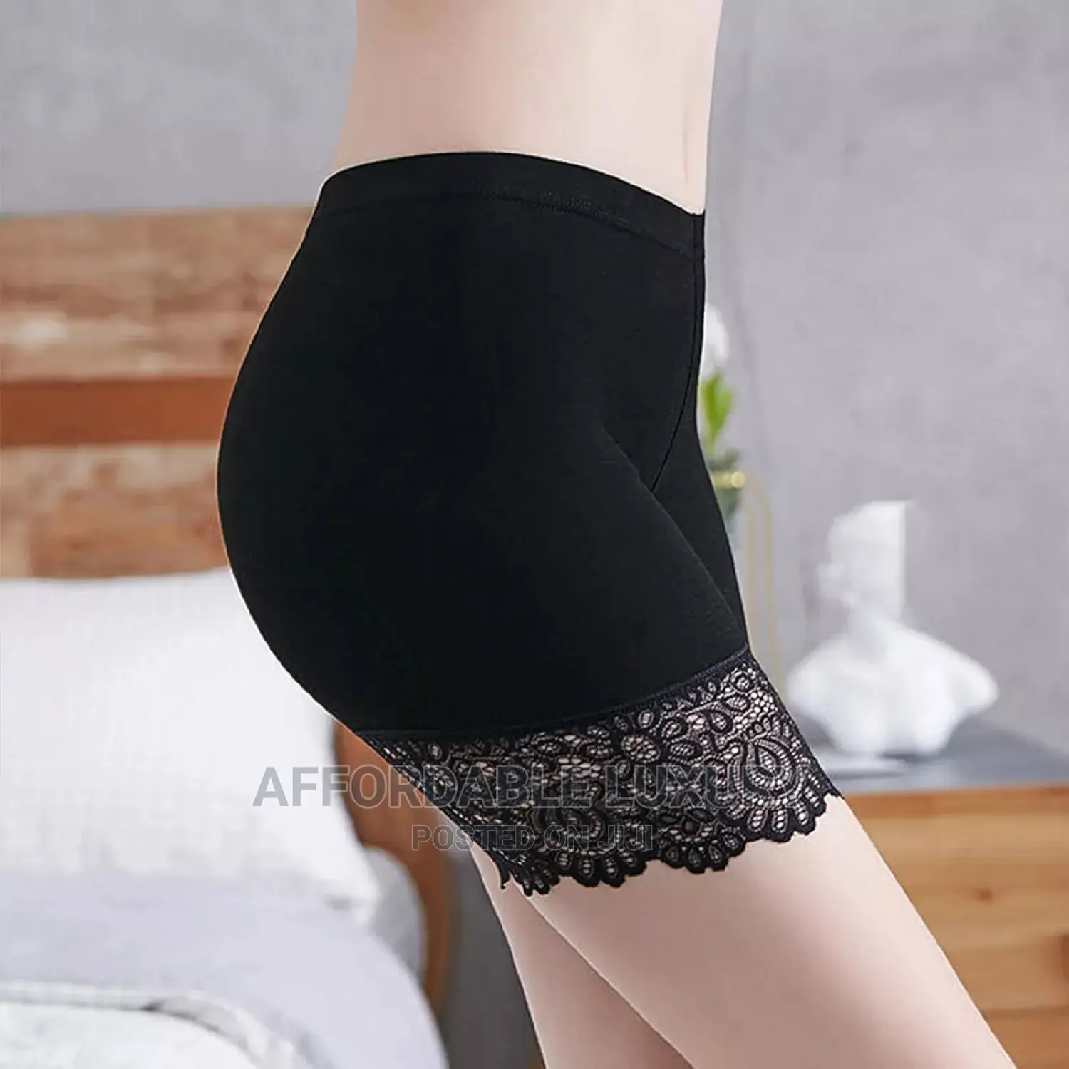 Antiexposure Plus Size Soft Lace Flower Pattern Panty Shorts