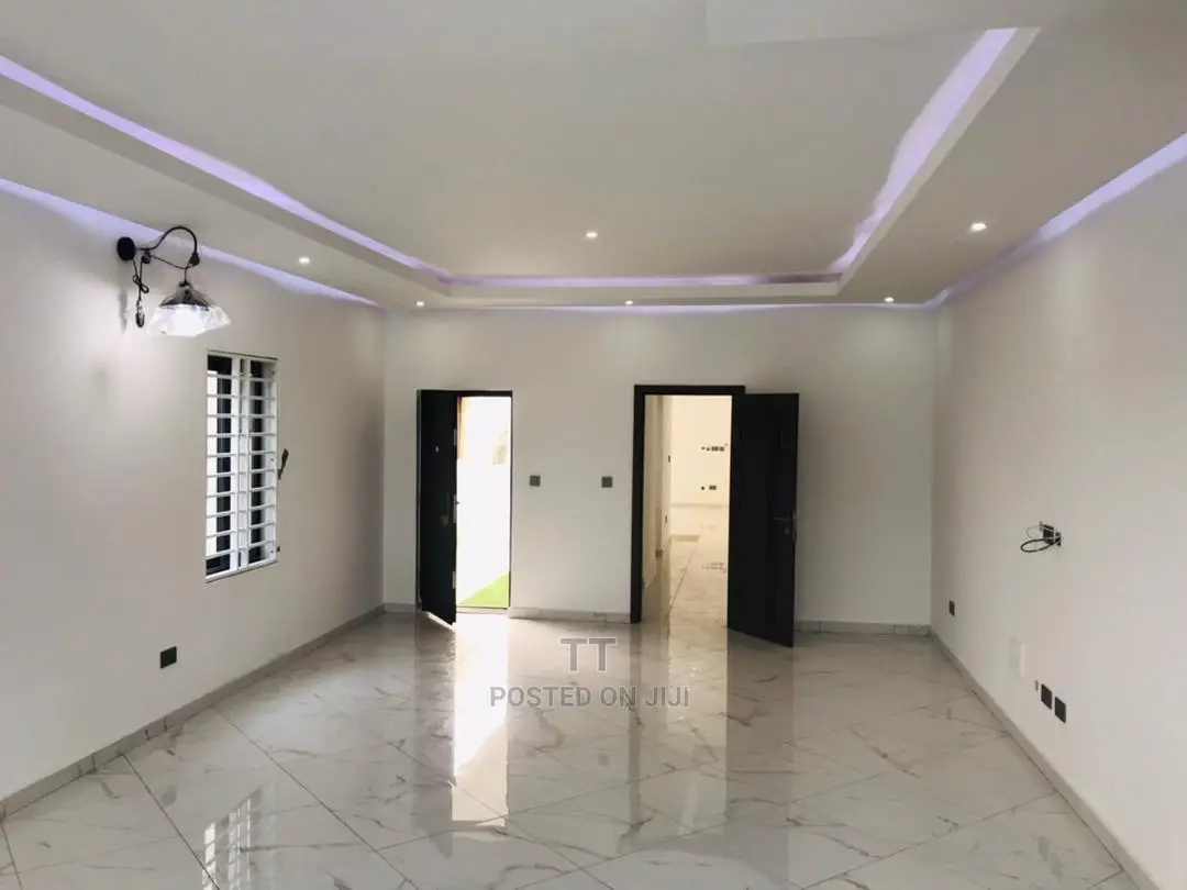 2bdrm Apartment in Tse Addo, Tseaddo for rent