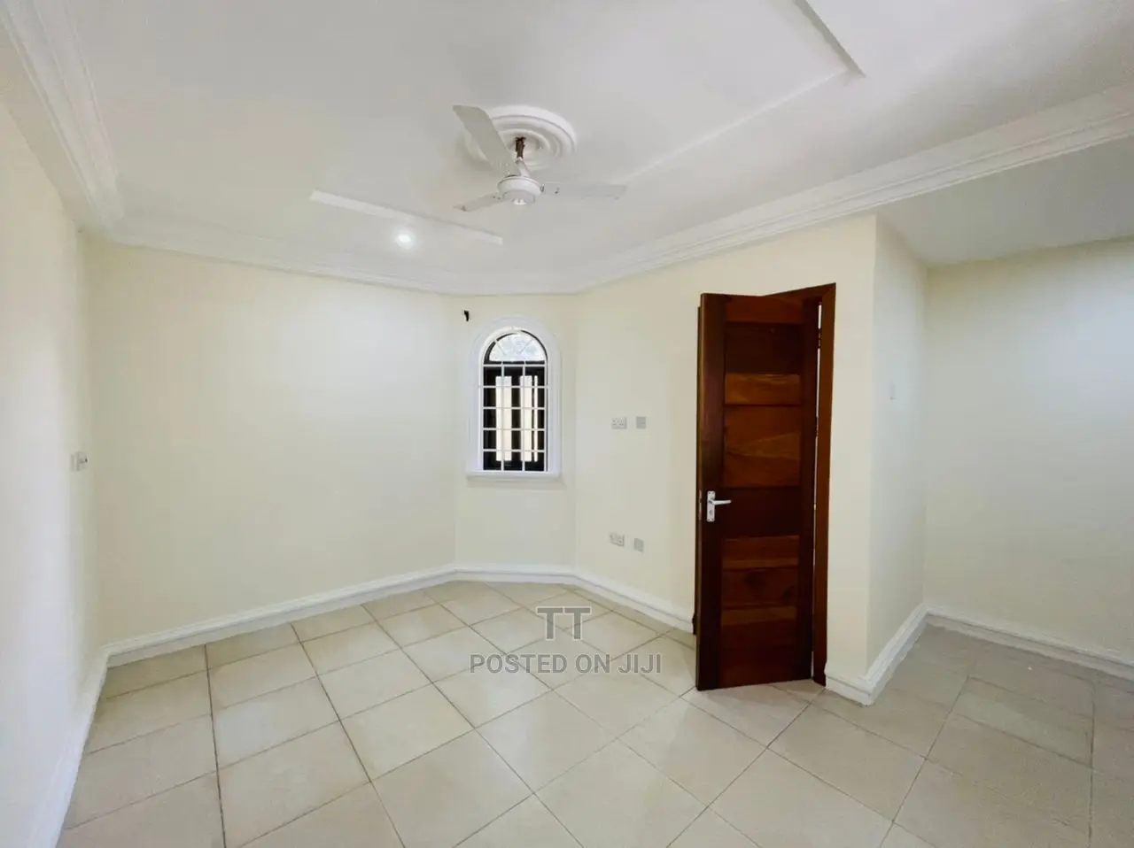 2bdrm Apartment in Teshie Tebibiiano for rent