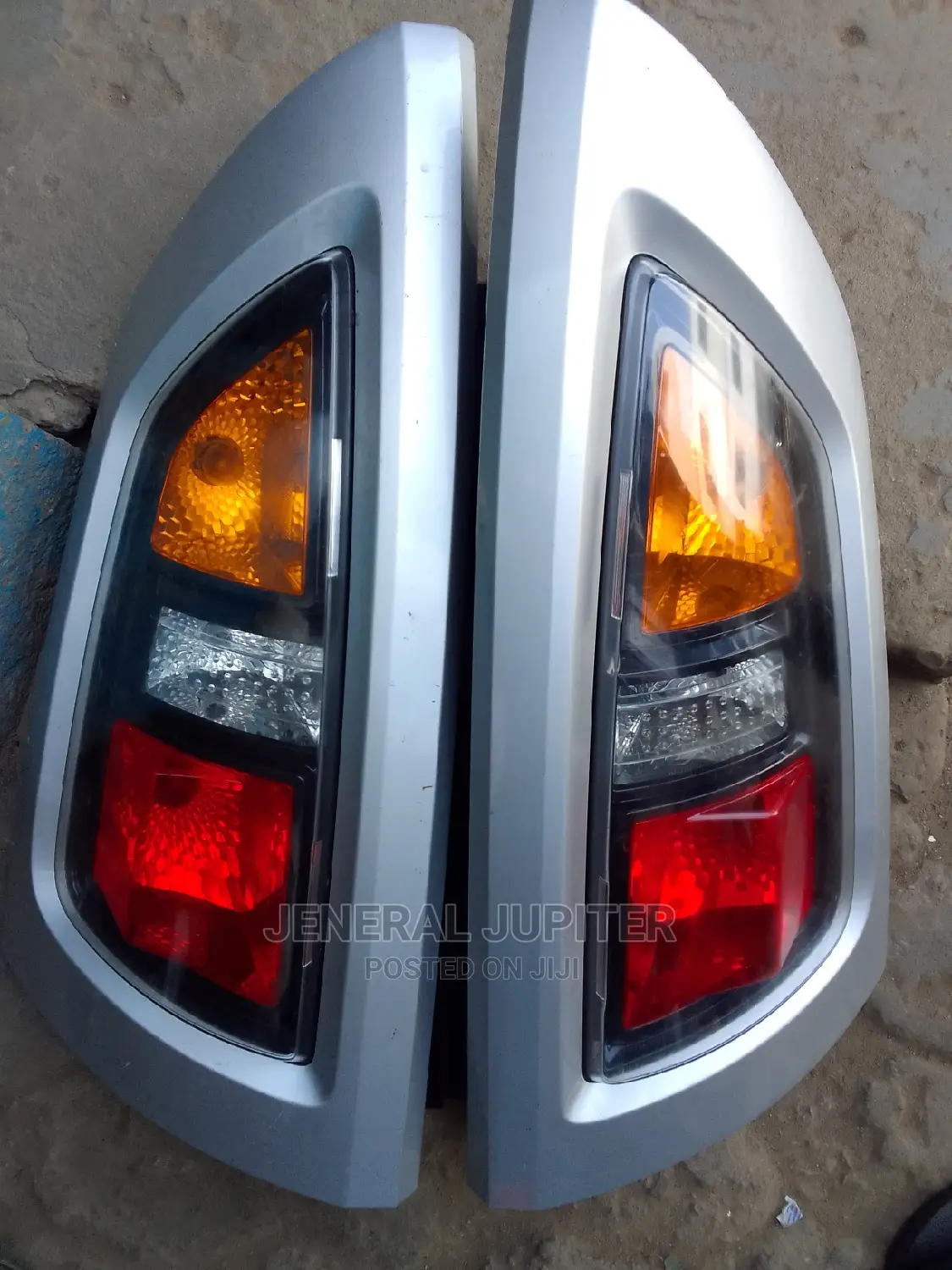 Kia Soul 2010/11 Tail Light Pair