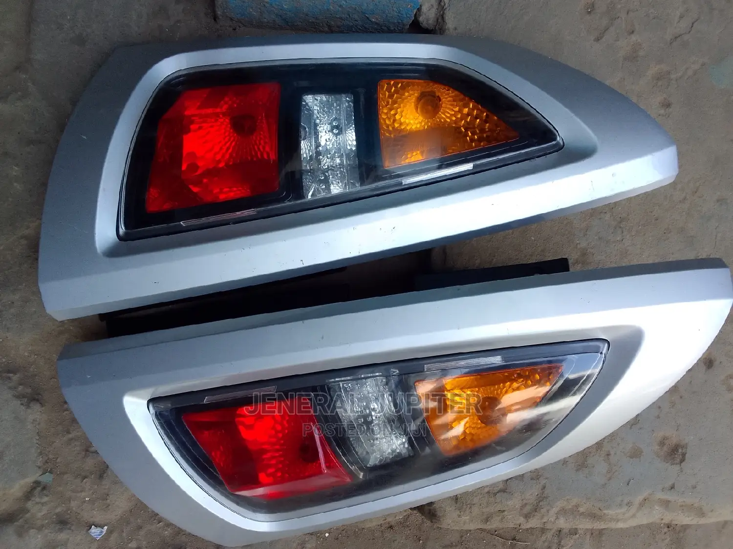 Kia Soul 2010/11 Tail Light Pair