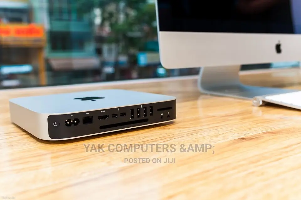 Desktop Computer Apple Mac Mini 4GB Intel Core I5 SSD 256GB