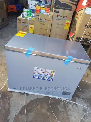 Pearl Durable Chest Freezer With Glass on Top 290 Litres