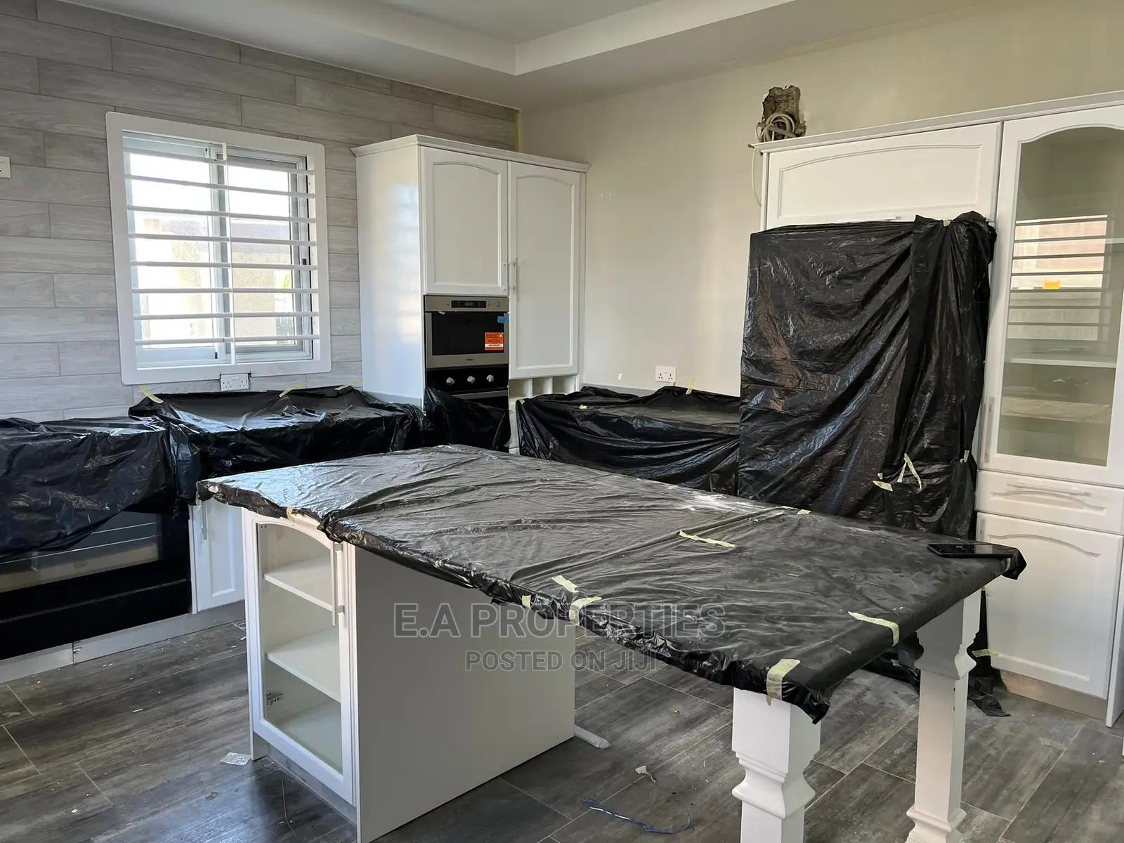 4bdrm House in E a Propertis, Airport Residential Area for Sale