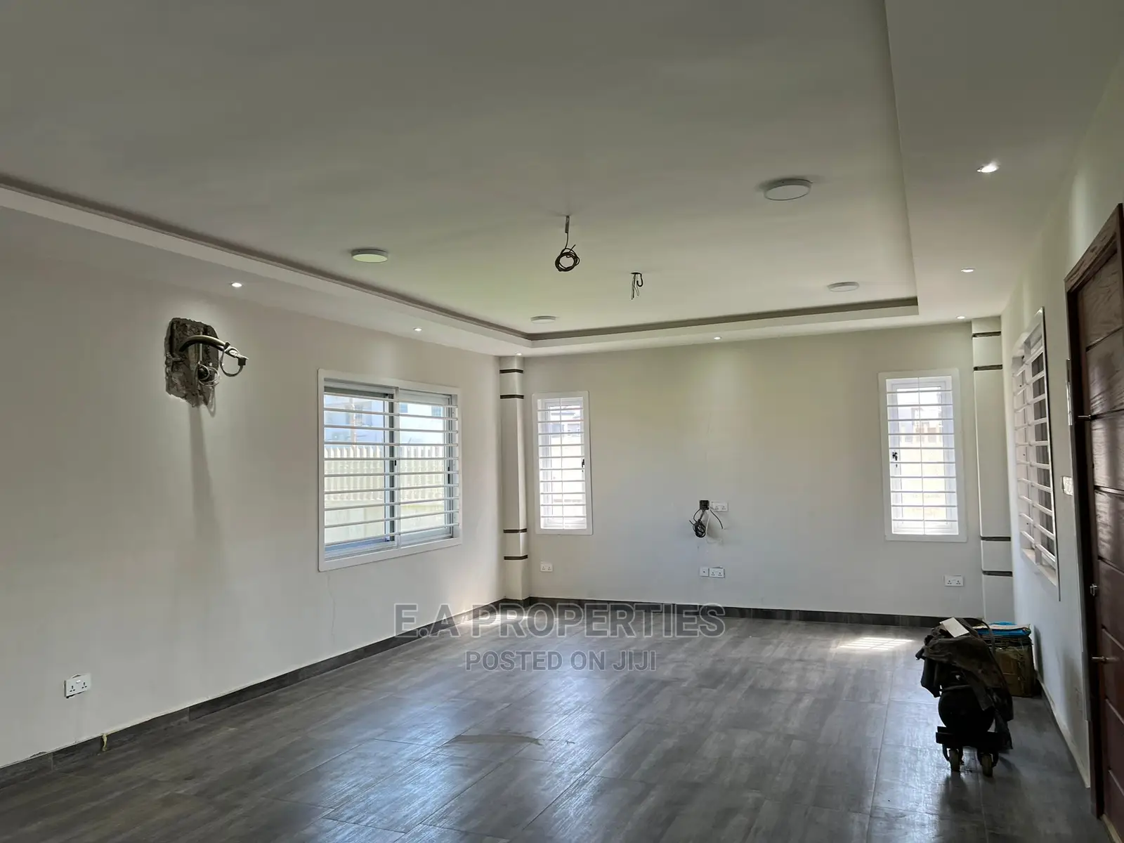 4bdrm House in E a Propertis, Airport Residential Area for Sale