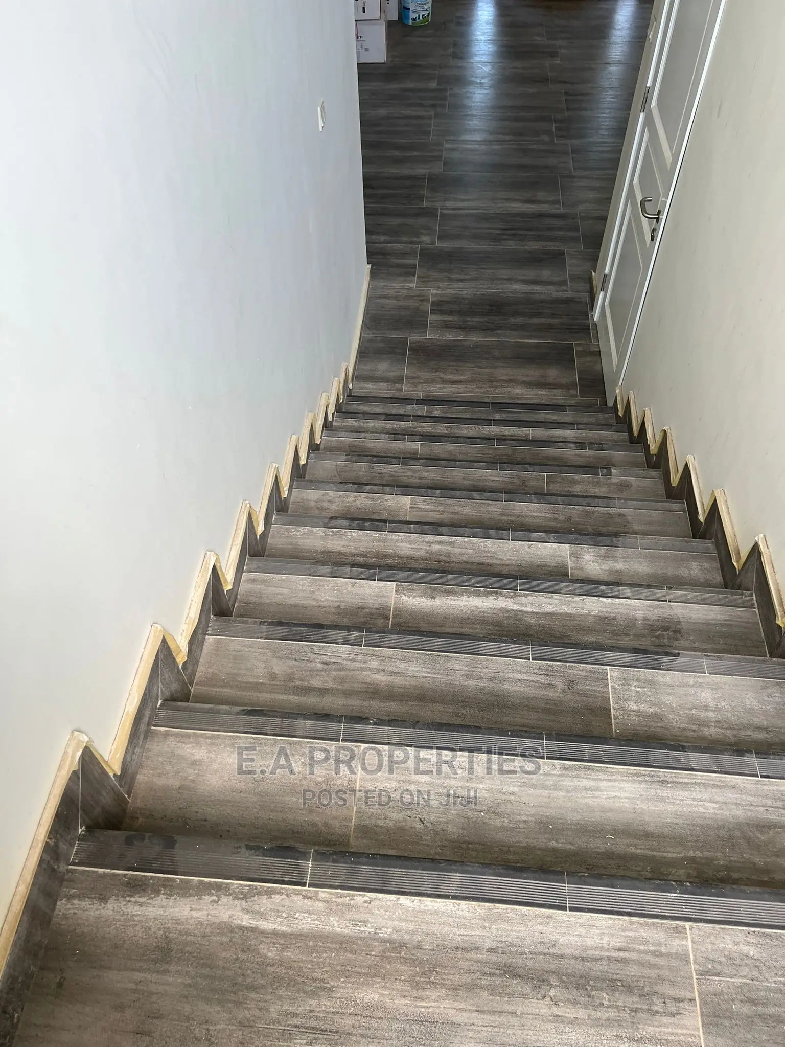4bdrm House in E a Propertis, Airport Residential Area for Sale