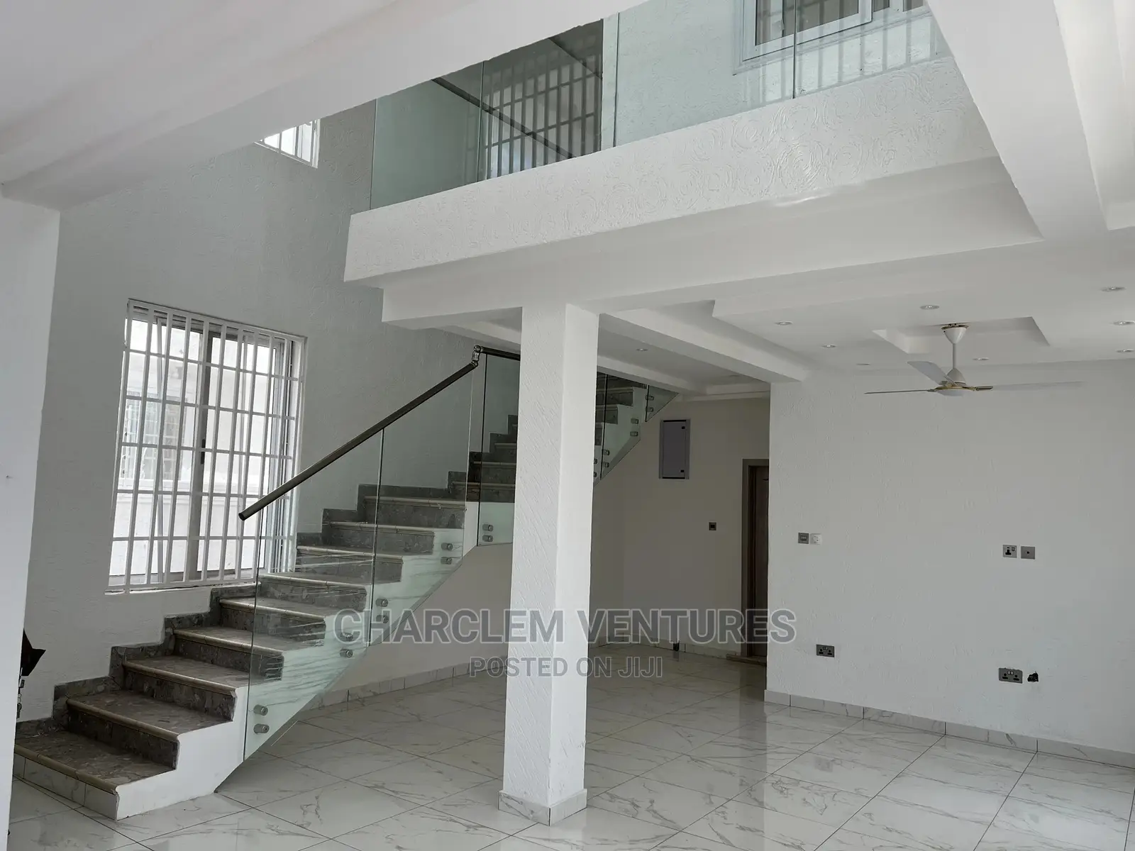 4bdrm Duplex in Accra Metropolitan for Sale