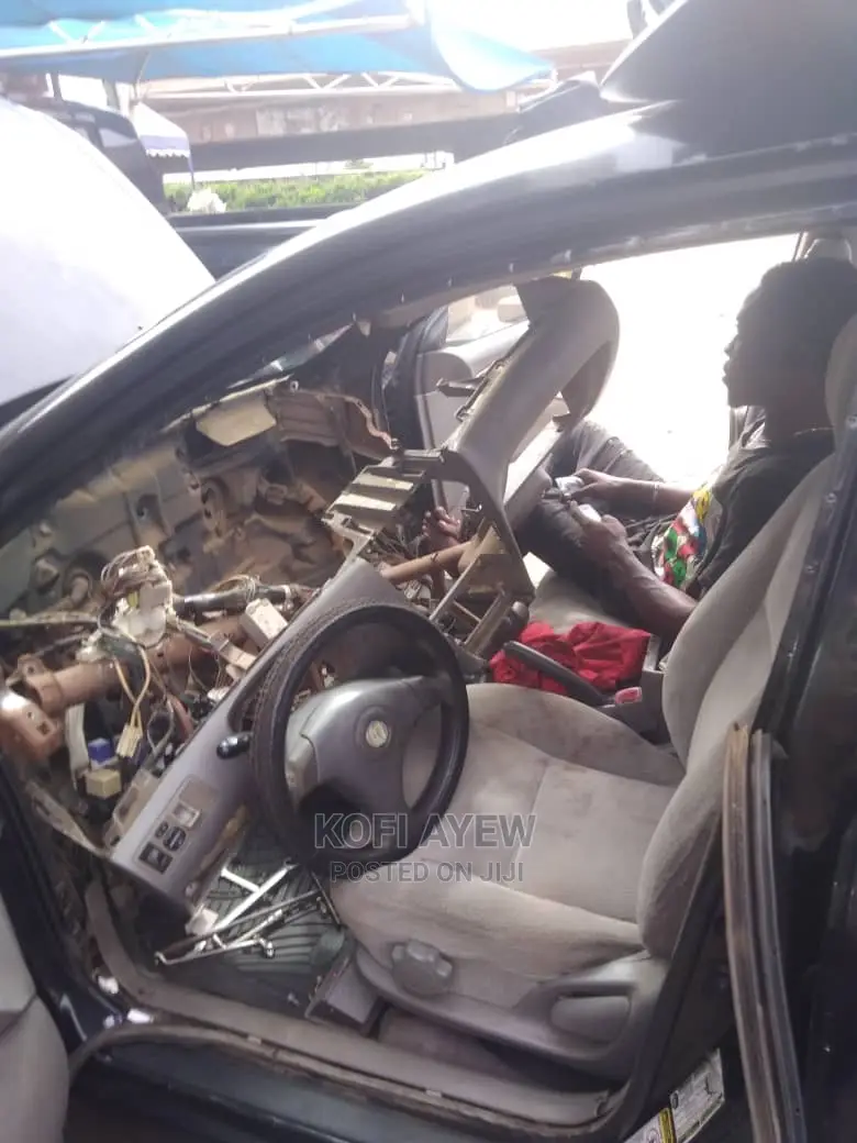 Specialist in Car and Room Ac Systems