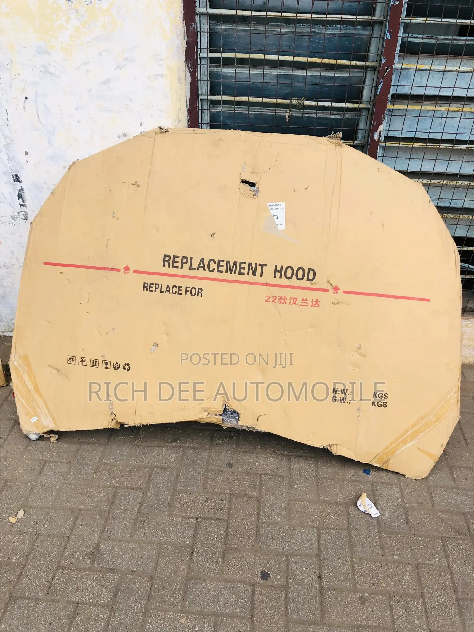 Highlander 2022 Bonnet