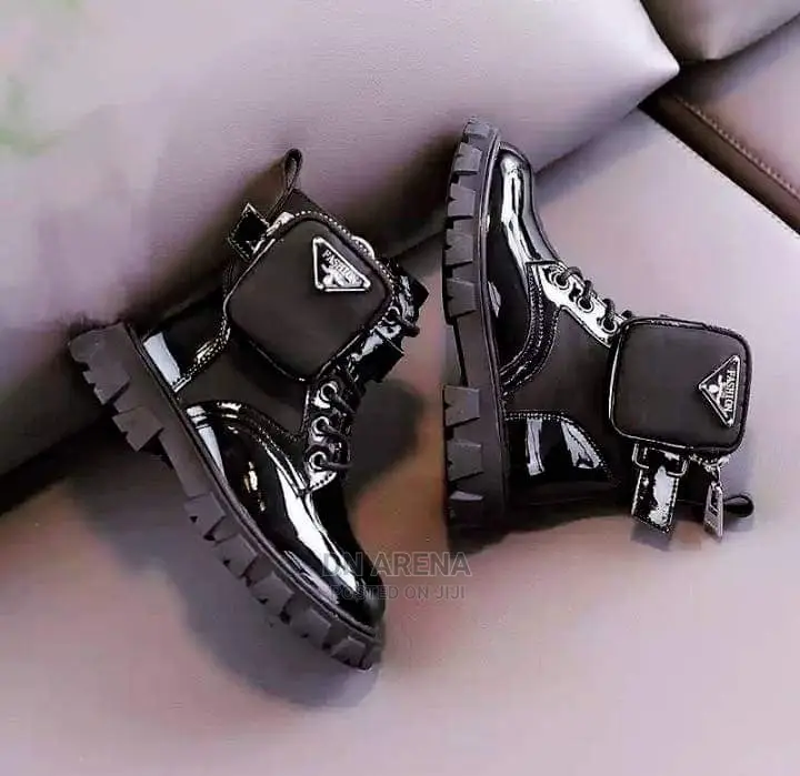 Unisex Sneakers