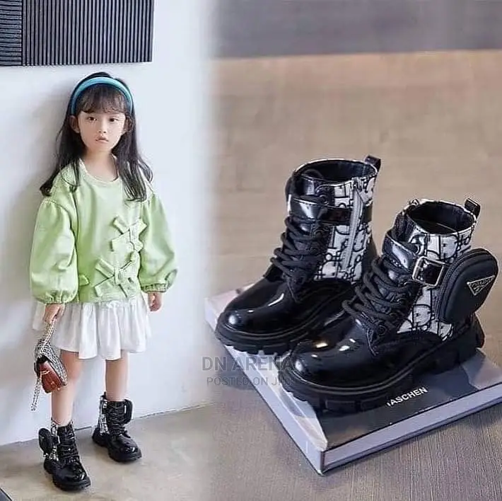 Unisex Sneakers