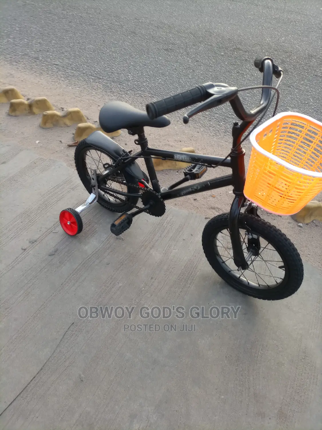 Black Jet Mountain Kids Bike