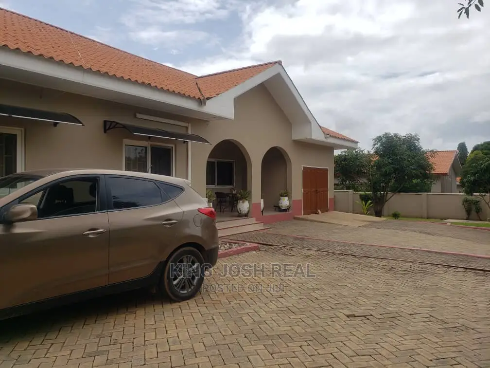Fully Furnished 3 Bedroom House for Rent at East Airport