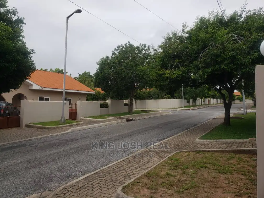 Fully Furnished 3 Bedroom House for Rent at East Airport